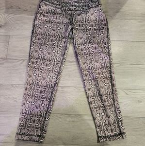 XS 90 degree by reflex speckled gray cheetah workout compression yoga capri